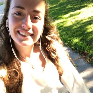 Meet your Posher, Cierra